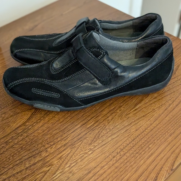Naturalizer Carlos walking shoes black leather Very good cond. Velcro. Narrow - Picture 6 of 14